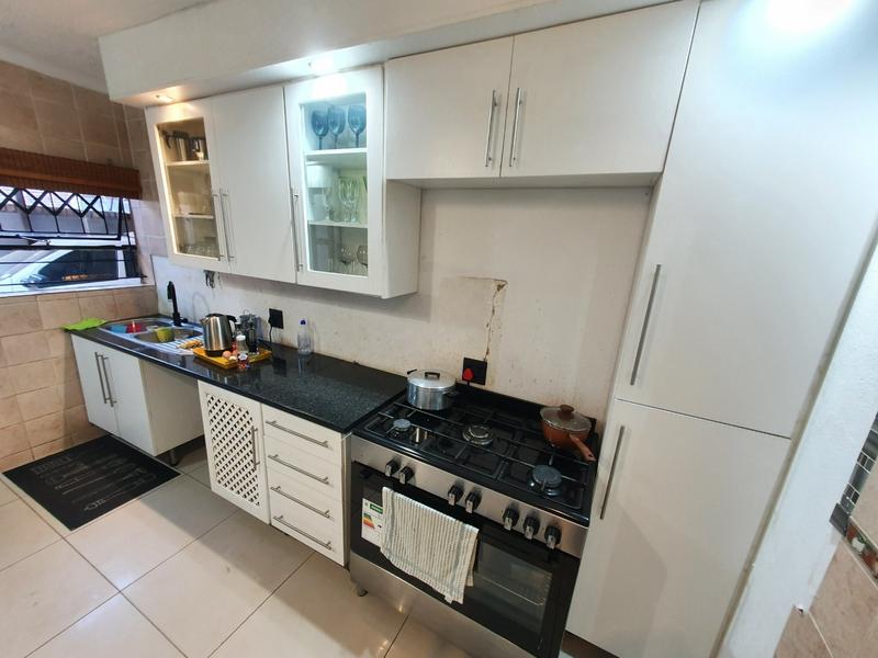 5 Bedroom Property for Sale in The Orchards Gauteng
