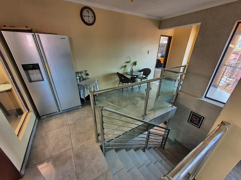 5 Bedroom Property for Sale in The Orchards Gauteng
