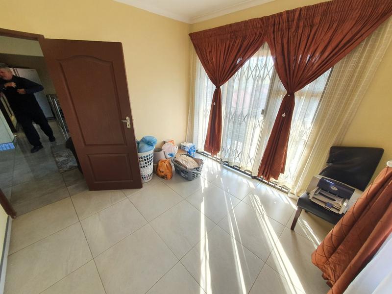 5 Bedroom Property for Sale in The Orchards Gauteng