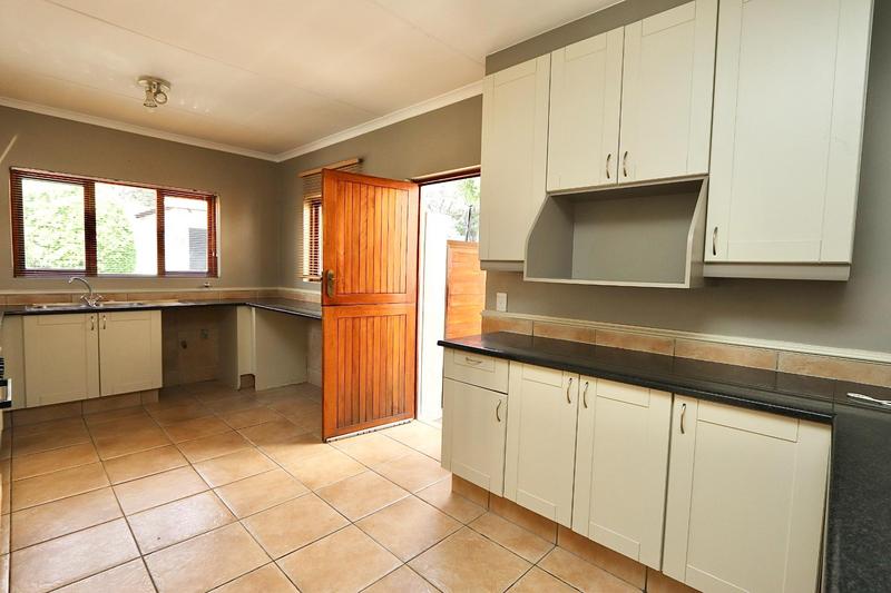 To Let 3 Bedroom Property for Rent in Beverley Gauteng