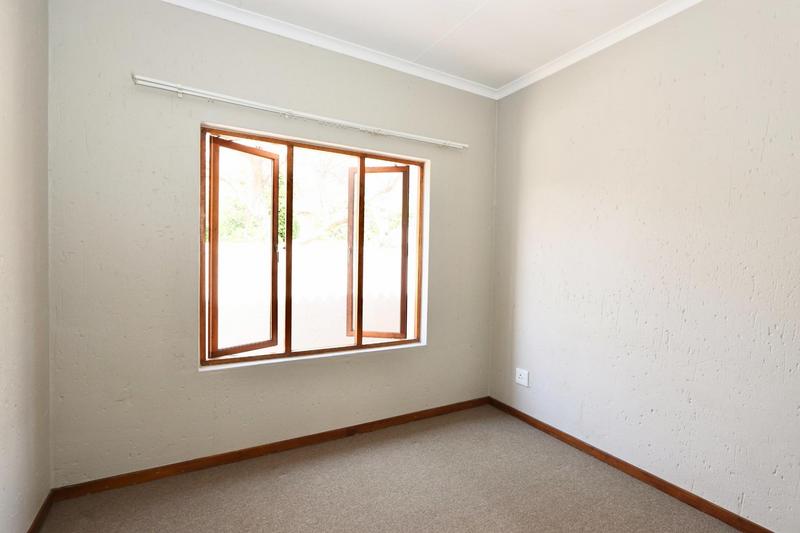 To Let 3 Bedroom Property for Rent in Beverley Gauteng