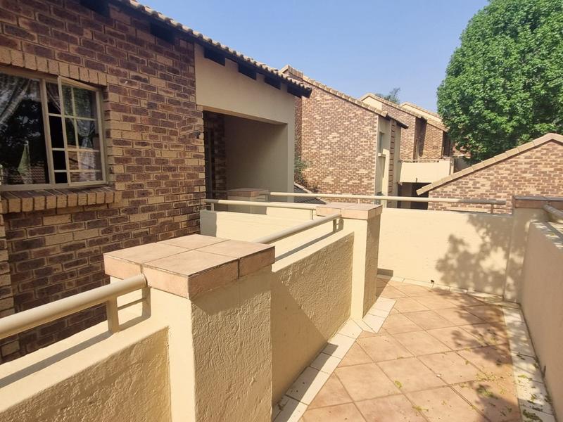 To Let 2 Bedroom Property for Rent in Olympus AH Gauteng