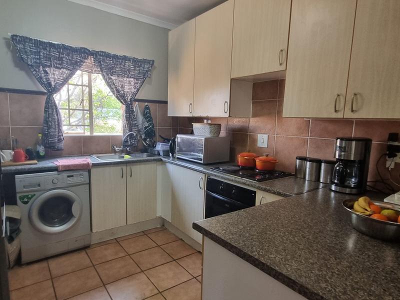To Let 2 Bedroom Property for Rent in Olympus AH Gauteng