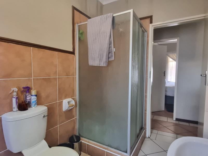 To Let 2 Bedroom Property for Rent in Olympus AH Gauteng