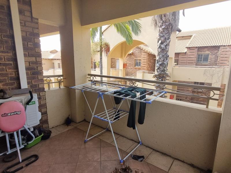 To Let 2 Bedroom Property for Rent in Olympus AH Gauteng