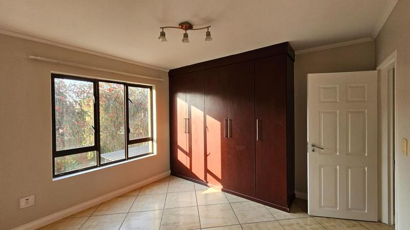 To Let 2 Bedroom Property for Rent in Cresta Gauteng
