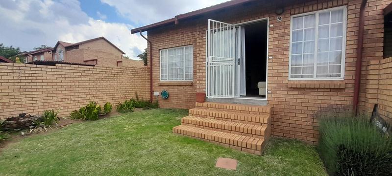 To Let 2 Bedroom Property for Rent in The Reeds Gauteng