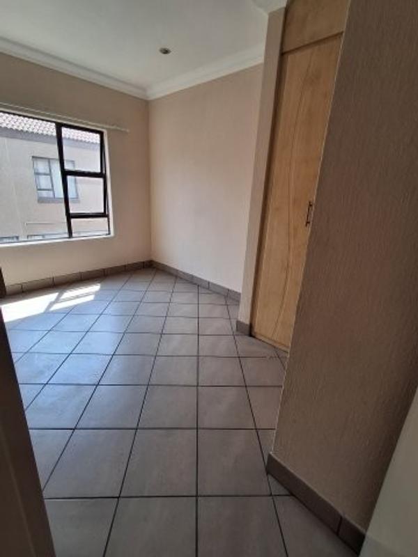 To Let 3 Bedroom Property for Rent in Mantevrede Gauteng