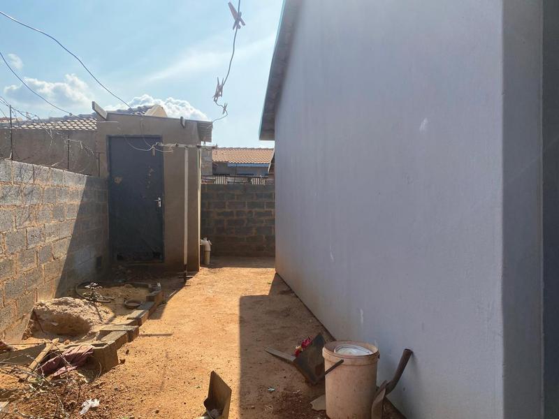 4 Bedroom Property for Sale in Daveyton Gauteng
