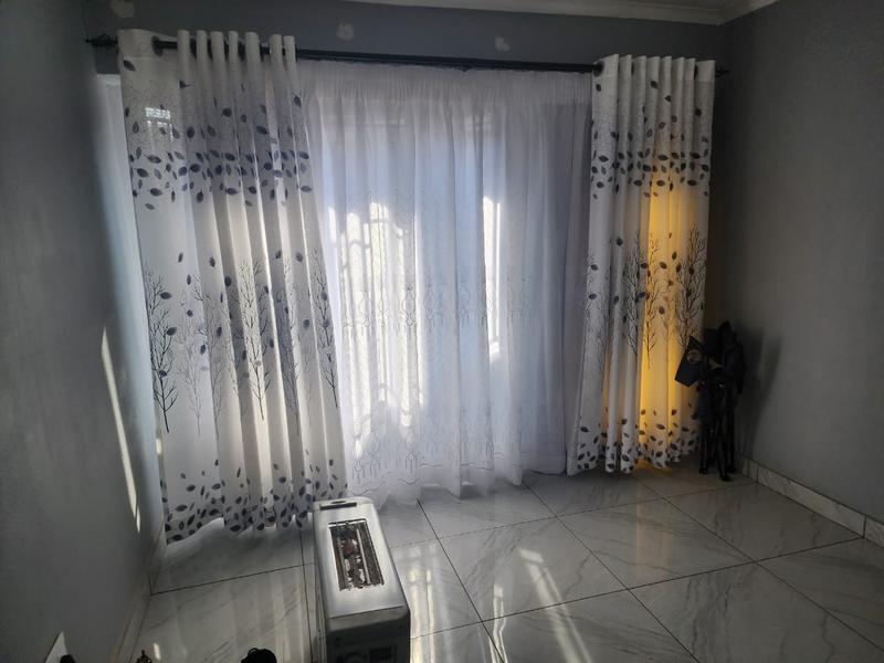 4 Bedroom Property for Sale in Daveyton Gauteng
