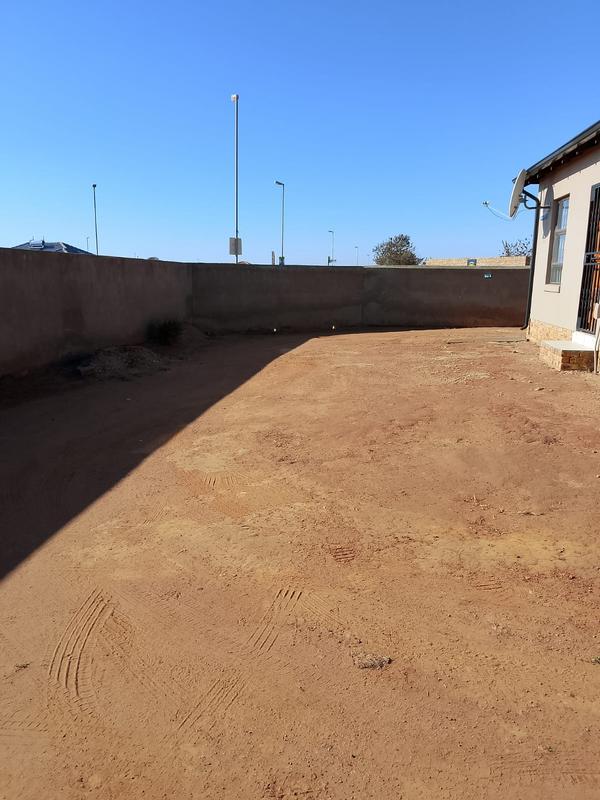 To Let 3 Bedroom Property for Rent in Crystal Park Gauteng
