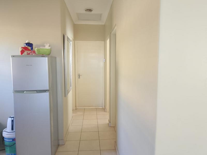 To Let 3 Bedroom Property for Rent in Crystal Park Gauteng