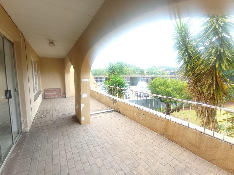 To Let 2 Bedroom Property for Rent in Florida Gauteng