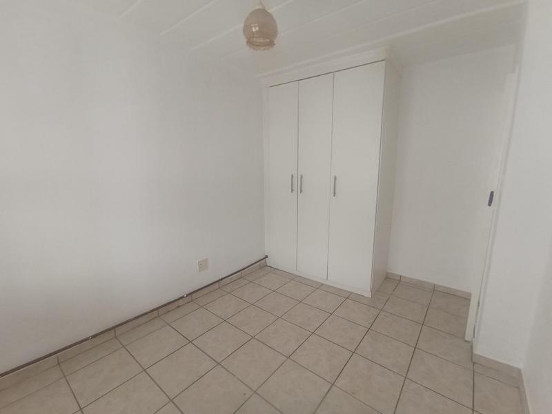 To Let 2 Bedroom Property for Rent in Florida Gauteng