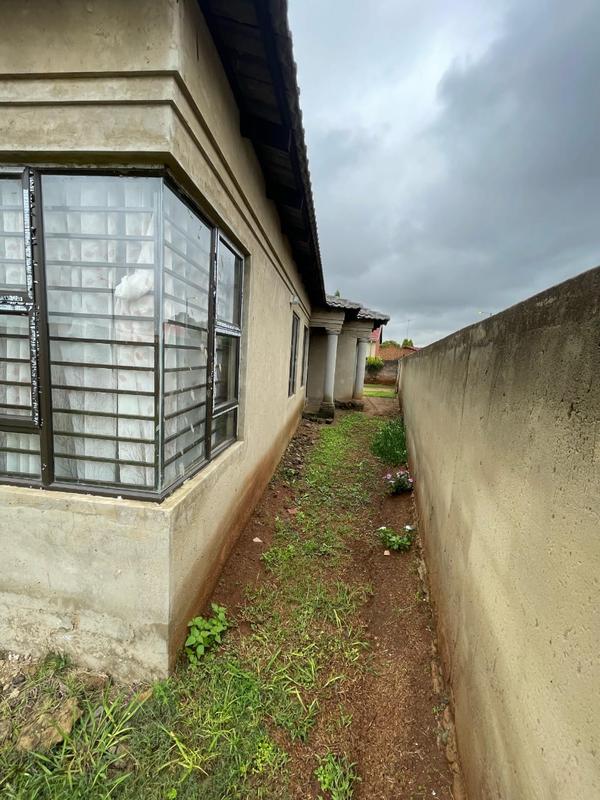 3 Bedroom Property for Sale in Spruit View Gauteng