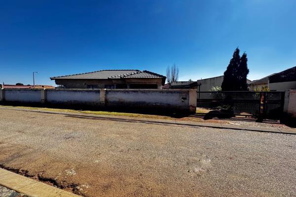 3 Bedroom Property for Sale in Spruit View Gauteng