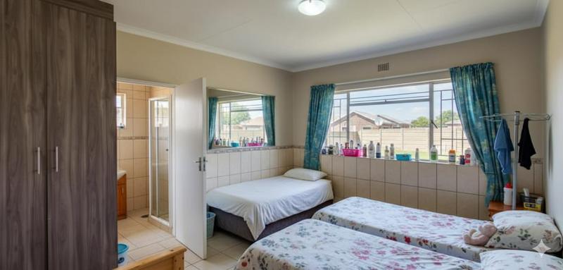 3 Bedroom Property for Sale in Comet Gauteng