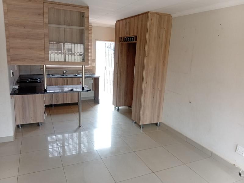 3 Bedroom Property for Sale in Dawn Park Gauteng