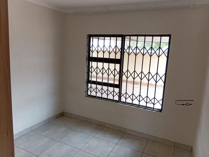 3 Bedroom Property for Sale in Dawn Park Gauteng