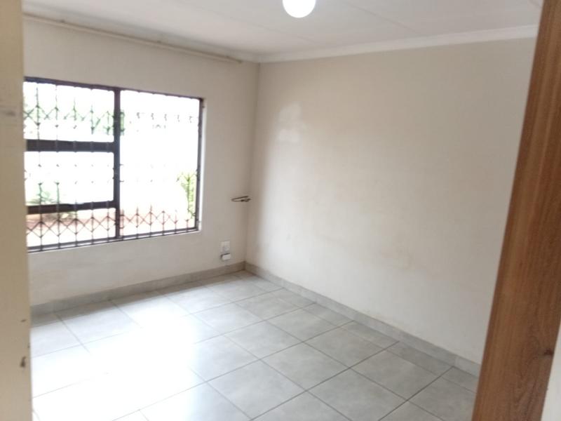 3 Bedroom Property for Sale in Dawn Park Gauteng