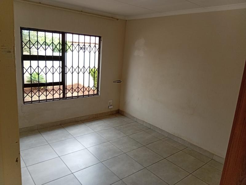 3 Bedroom Property for Sale in Dawn Park Gauteng