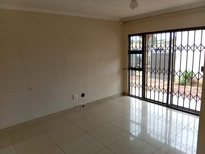 3 Bedroom Property for Sale in Dawn Park Gauteng