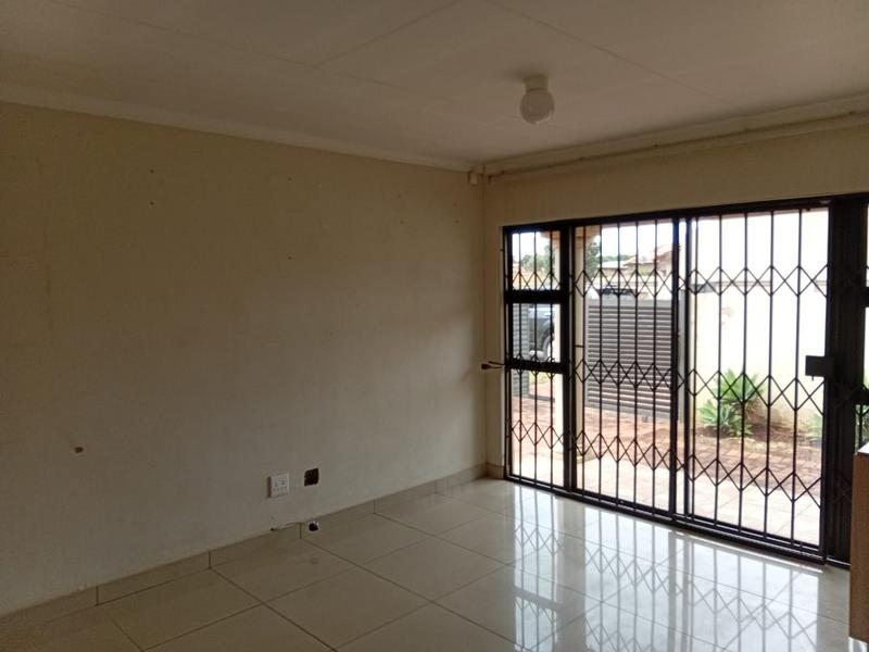 3 Bedroom Property for Sale in Dawn Park Gauteng