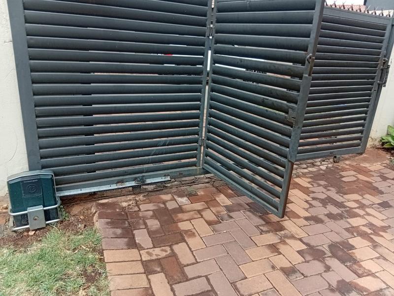 3 Bedroom Property for Sale in Dawn Park Gauteng