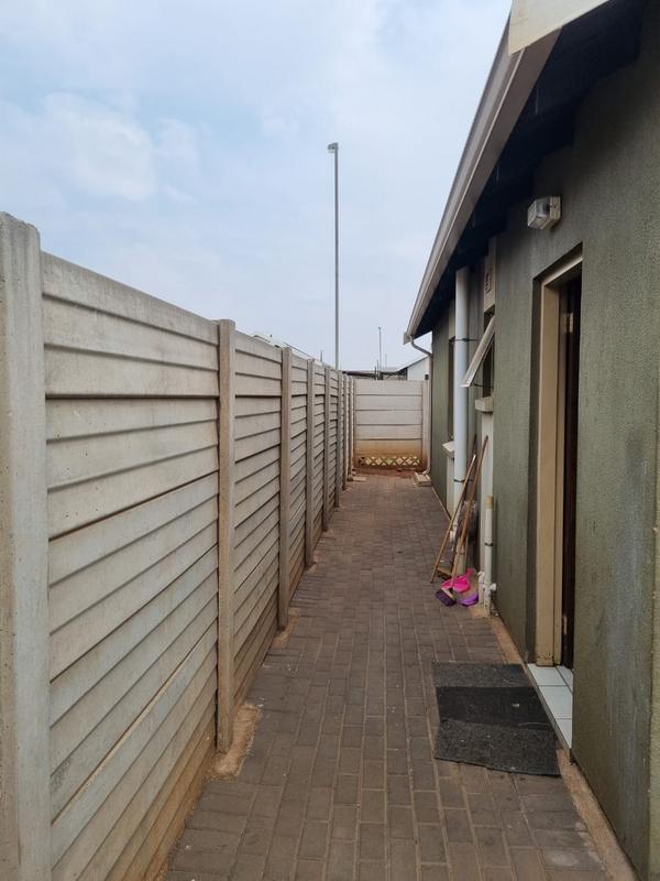 3 Bedroom Property for Sale in Sky City Gauteng