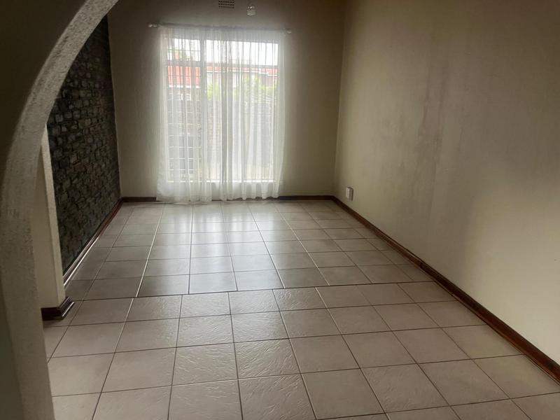 3 Bedroom Property for Sale in Albertsdal Gauteng