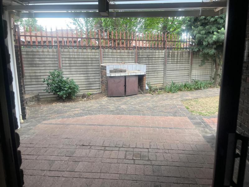 3 Bedroom Property for Sale in Albertsdal Gauteng