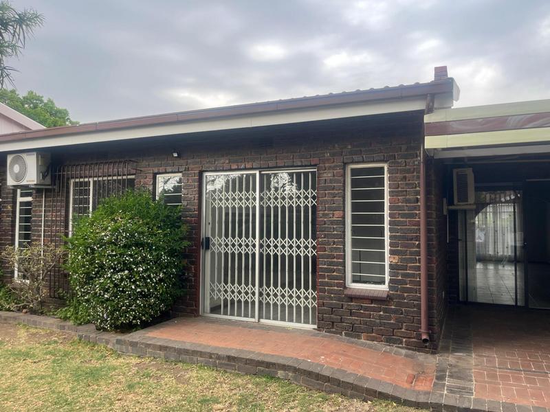 3 Bedroom Property for Sale in Albertsdal Gauteng