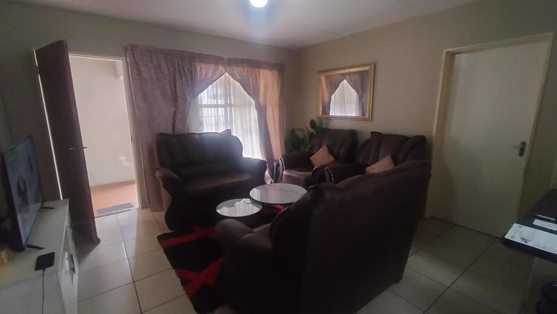 1 Bedroom Property for Sale in Germiston South Gauteng