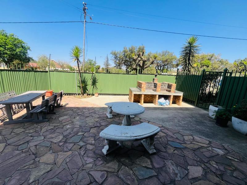 1 Bedroom Property for Sale in Lambton Gauteng