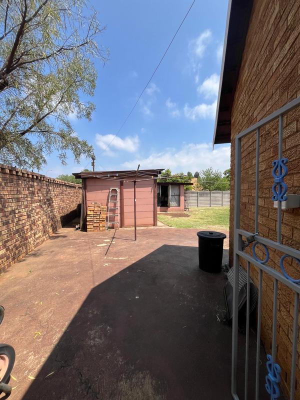 3 Bedroom Property for Sale in Lambton Gauteng
