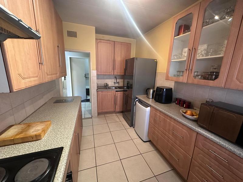 2 Bedroom Property for Sale in Wychwood Gauteng
