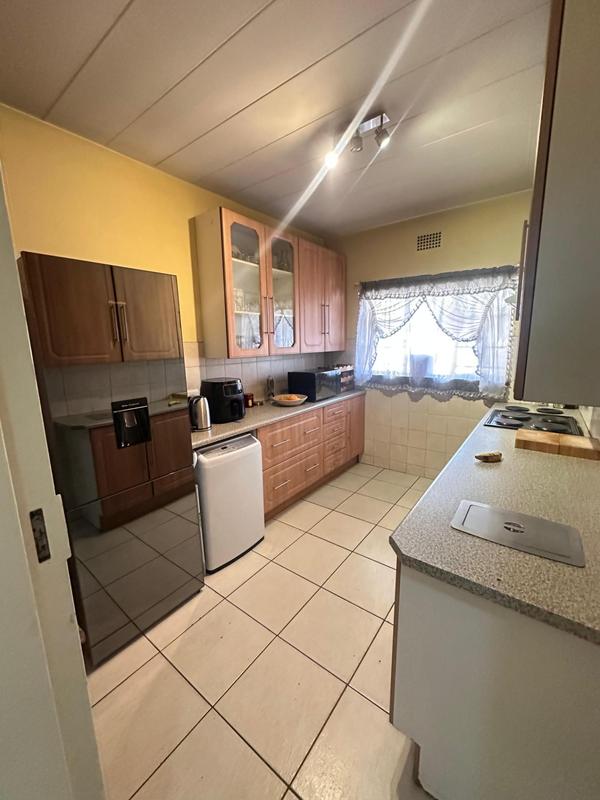2 Bedroom Property for Sale in Wychwood Gauteng
