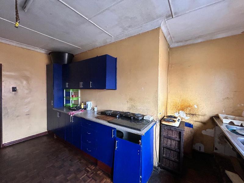 7 Bedroom Property for Sale in Actonville Gauteng