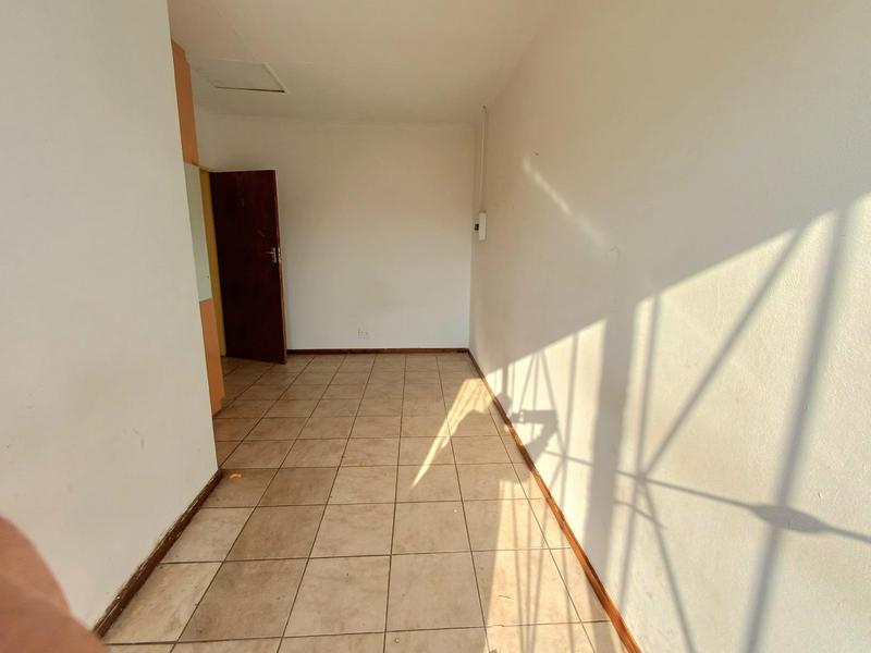To Let 2 Bedroom Property for Rent in Laudium Gauteng