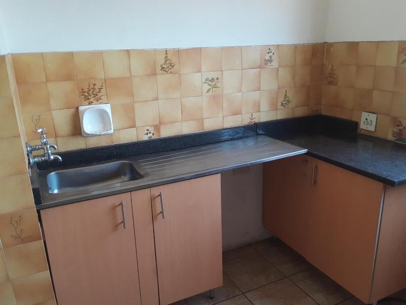 To Let 2 Bedroom Property for Rent in Claremont Gauteng