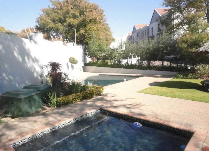 To Let 2 Bedroom Property for Rent in Fourways Gauteng