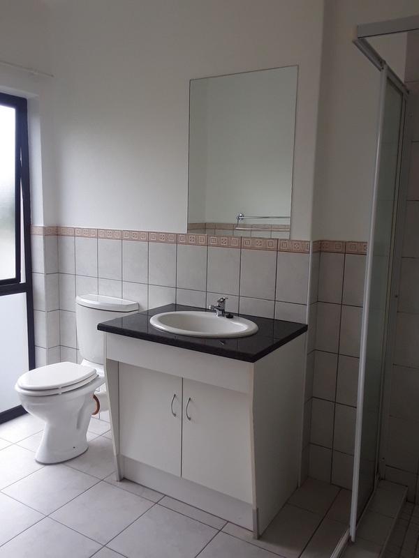 To Let 2 Bedroom Property for Rent in Fourways Gauteng