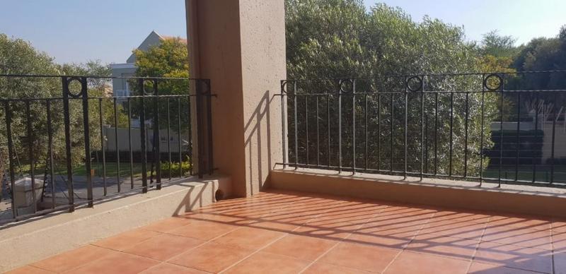To Let 2 Bedroom Property for Rent in Pineslopes Gauteng