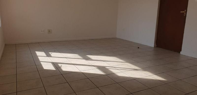 To Let 2 Bedroom Property for Rent in Pineslopes Gauteng