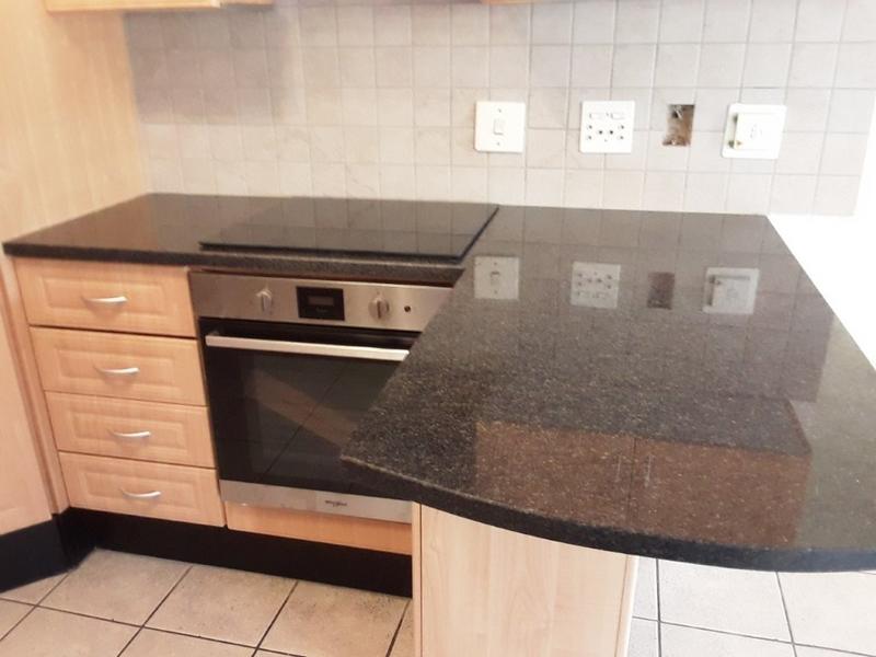 To Let 2 Bedroom Property for Rent in Pineslopes Gauteng