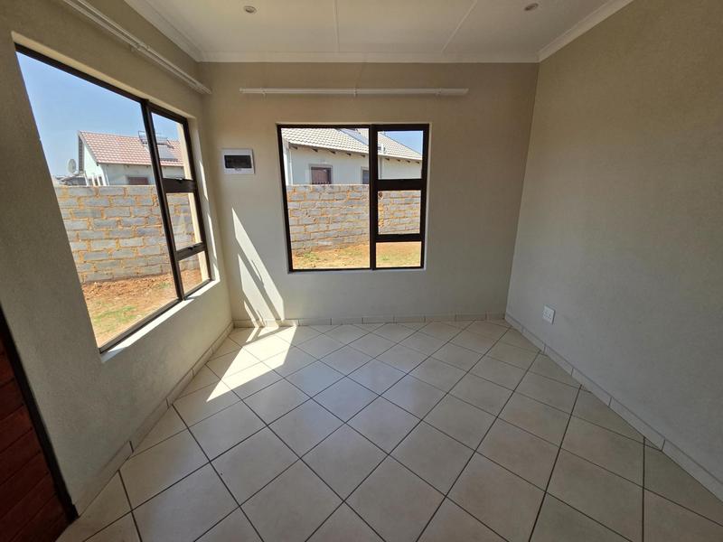 3 Bedroom Property for Sale in Windmill Park Gauteng