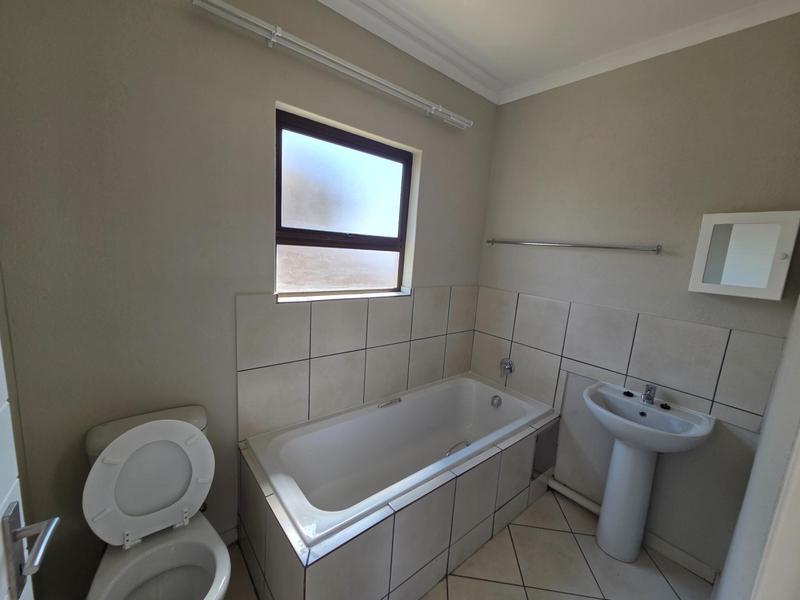3 Bedroom Property for Sale in Windmill Park Gauteng