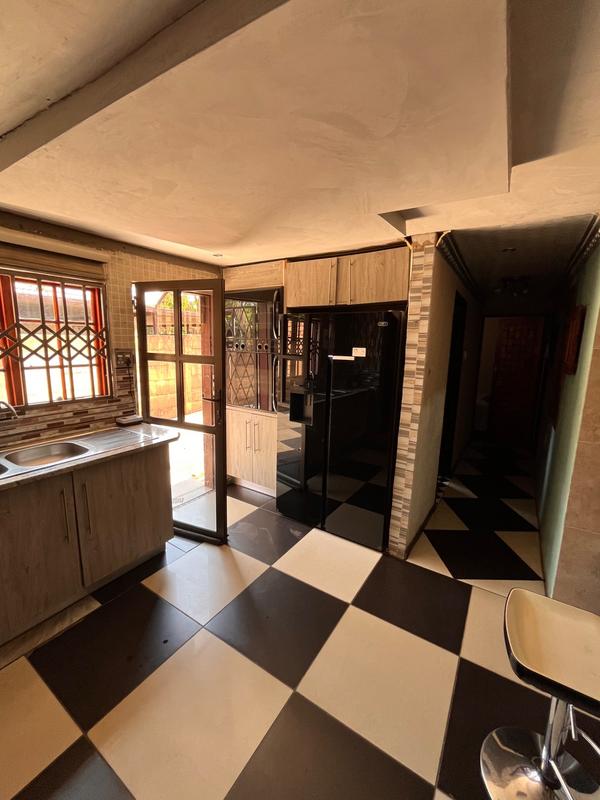 8 Bedroom Property for Sale in Lotus Gardens Gauteng