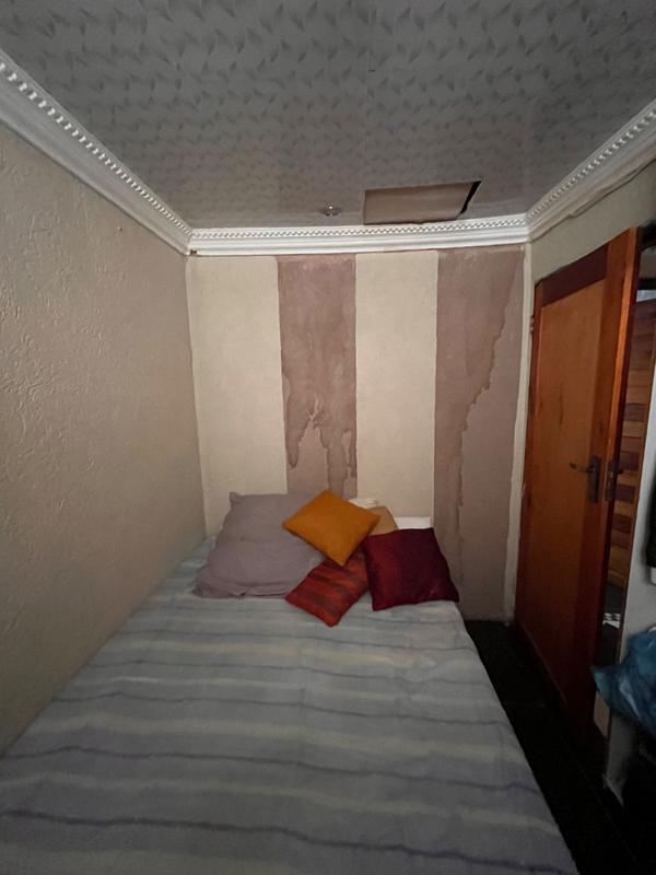 8 Bedroom Property for Sale in Lotus Gardens Gauteng