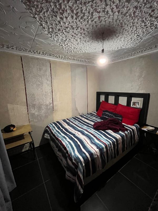 8 Bedroom Property for Sale in Lotus Gardens Gauteng